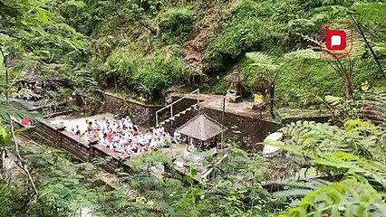 Pura Kailas Gunung Agung, Stana Sang Hyang Tri Purusha