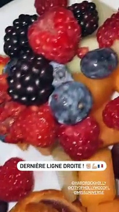 Amandine Petit, Miss France 2021 se prépare à l'élection de Miss Univers le 16 mai 2021.