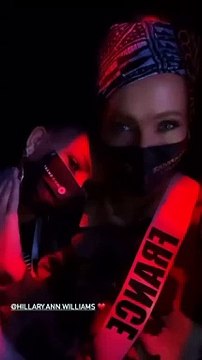 Amandine Petit, Miss France 2021 se prépare à l'élection de Miss Univers le 16 mai 2021.