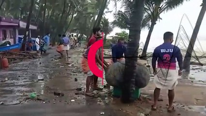 Severe cyclone heading to western India, 4 dead