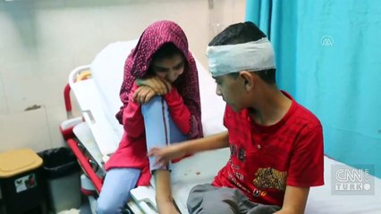 Gözü televizyonda, telefonda...