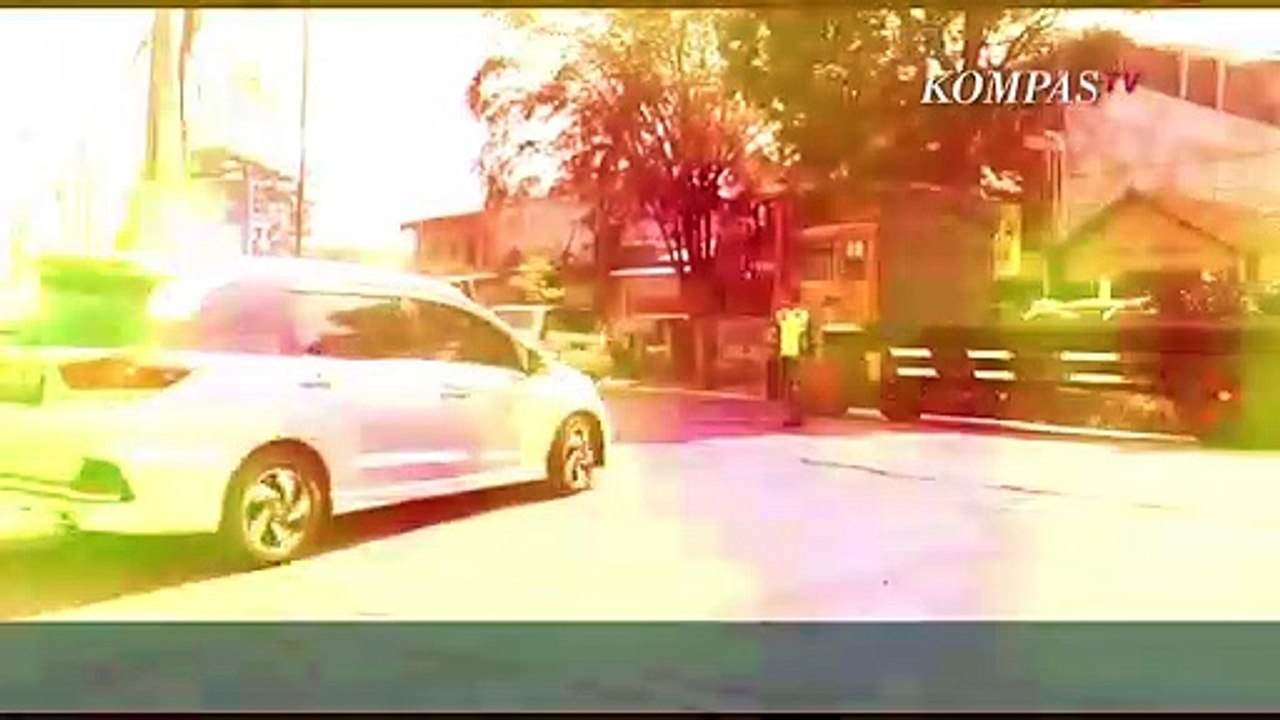 Sempat Marahi Petugas dengan Kata Kasar, Hesti Akhirnya Minta Maaf