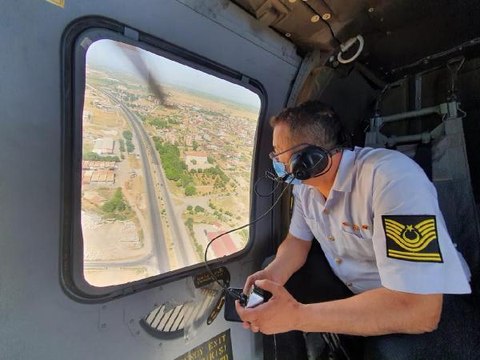 HELİKOPTERLİ DENETİM SIKLAŞTIRILDI, KURAL İHLALİ YAPAN SÜRÜCÜLERE CEZA YAĞDI