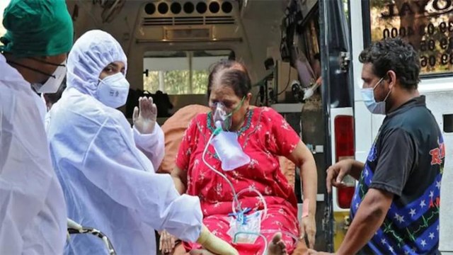 Khabardar: Do COVID second wave at peak in India?