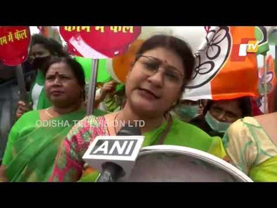 West Bengal CM Mamata Banerjee To Hold Padyatra In Protest Against Price Hike Of Fuel & Cooking Gas