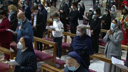 Papa pede paz no Oriente Médio e em Mianmar