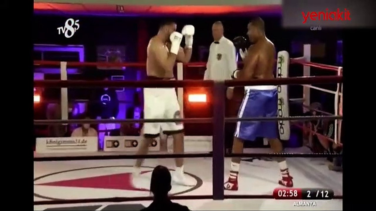 Mahmoud Charr rakibini nakavt etti! Kemerini Cumhurbaşkanı Erdoğan'a verecek