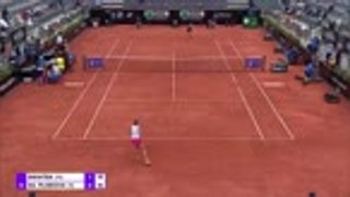 Swiatek double-bagels Pliskova to claim Italian Open title
