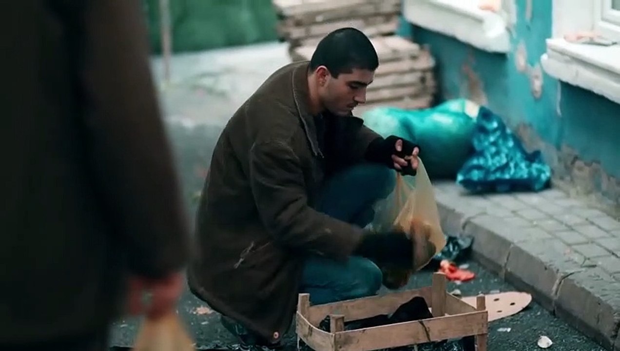 مسلسل الحفرة الجزء الرابع الحلقة 26 كاملة مترجم...