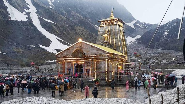 Doors of Lord Kedarnath opened with rituals amidst Corona