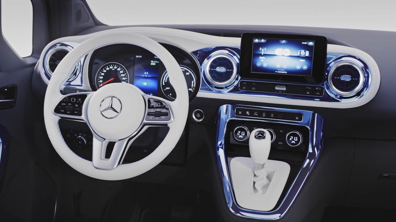 Der neue Mercedes-Benz Concept EQT - Intuitives und lernfähiges Infotainmentsystem MBUX