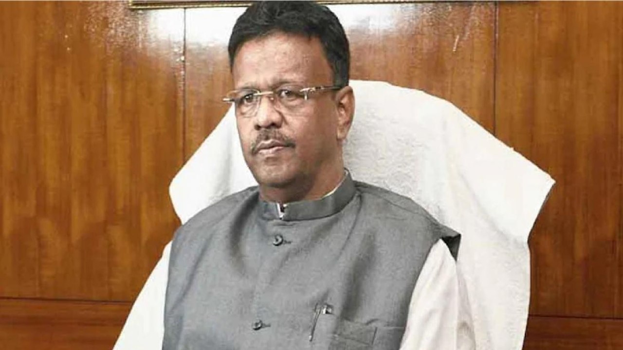Bengal Minister and 2 other TMC MLAs detained b...