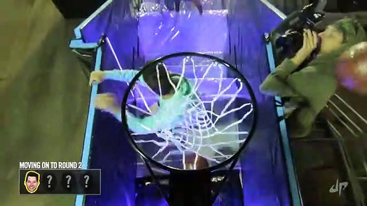 Longest Dunk Wins(360P)
