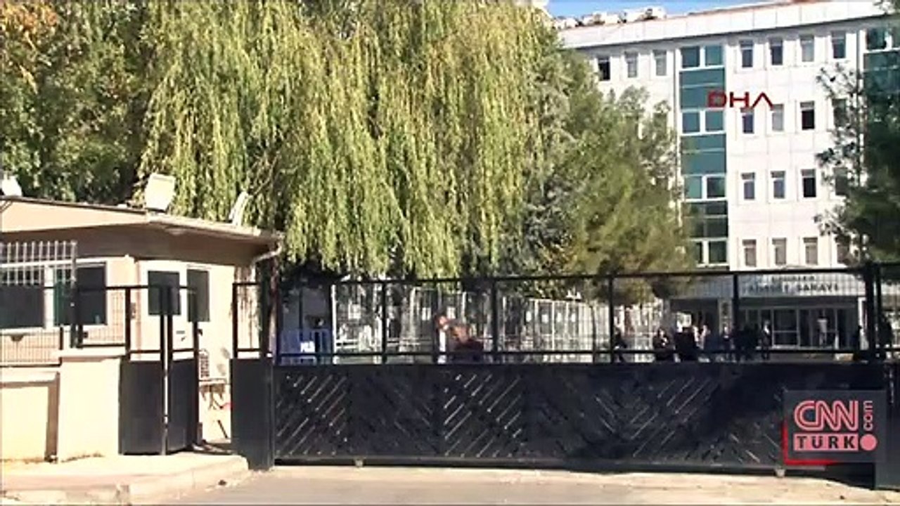 Almanya'da Deniz Naki anlaşmazlığı
