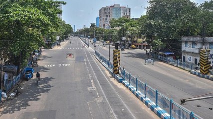 Triple lockdown imposed in Kerala’s 4 districts; Navneet Kalra arrested in oxygen black marketing case; more