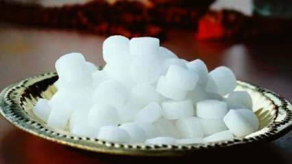 कपूर का इस तरह से इस्तेमाल आपकी सेहत को पहुंचा सकता है नुकसान । Camphor Side Effects । Boldsky