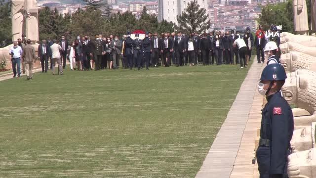 Sosyal Güvenlik Kurumu Başkanı Yılmaz, Anıtkabir'i ziyaret etti