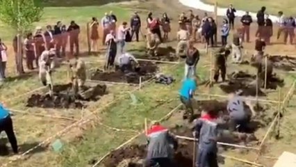 Rusya'da mezar kazma yarışmasına tepki yağdı