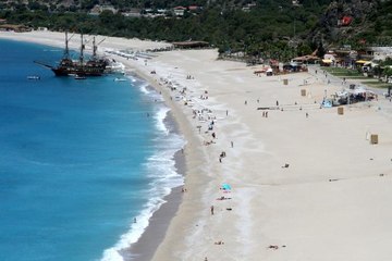 Kademeli normalleşme ile Fethiye'de sahiller hareketlendi