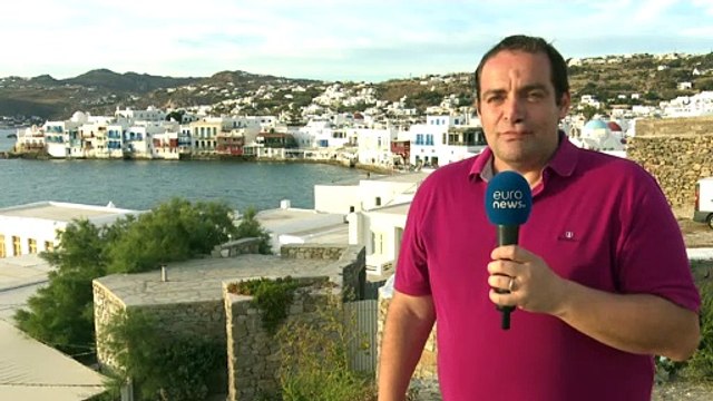 Entre medidas de precaución y optimismo, la isla griega de Miconos espera una gran ola de turistas