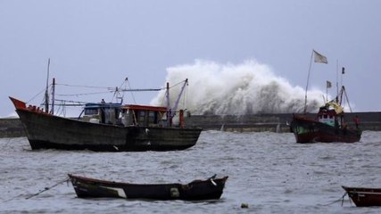 Gujarat on red alert as Cyclone Tauktae inches closer towards the state 