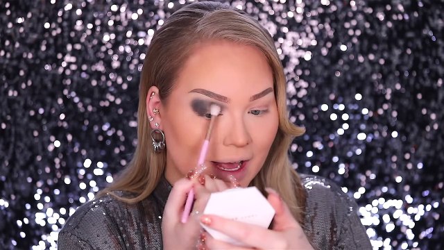 Jeffree Star Cremated Palette Review... Yikes! | Nikkietutorials