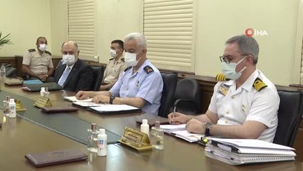 Son dakika haberi: Bakan Akar, video konferans yöntemi ile birlik komutanları ile görüştü