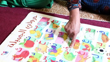 الأزمة الاقتصادية وصعوبة التعلّم عن بعد تهدّدان مصير تلاميذ في لبنان