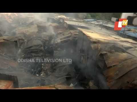 Fire Breaks Out At Fashion Street Market In Pune