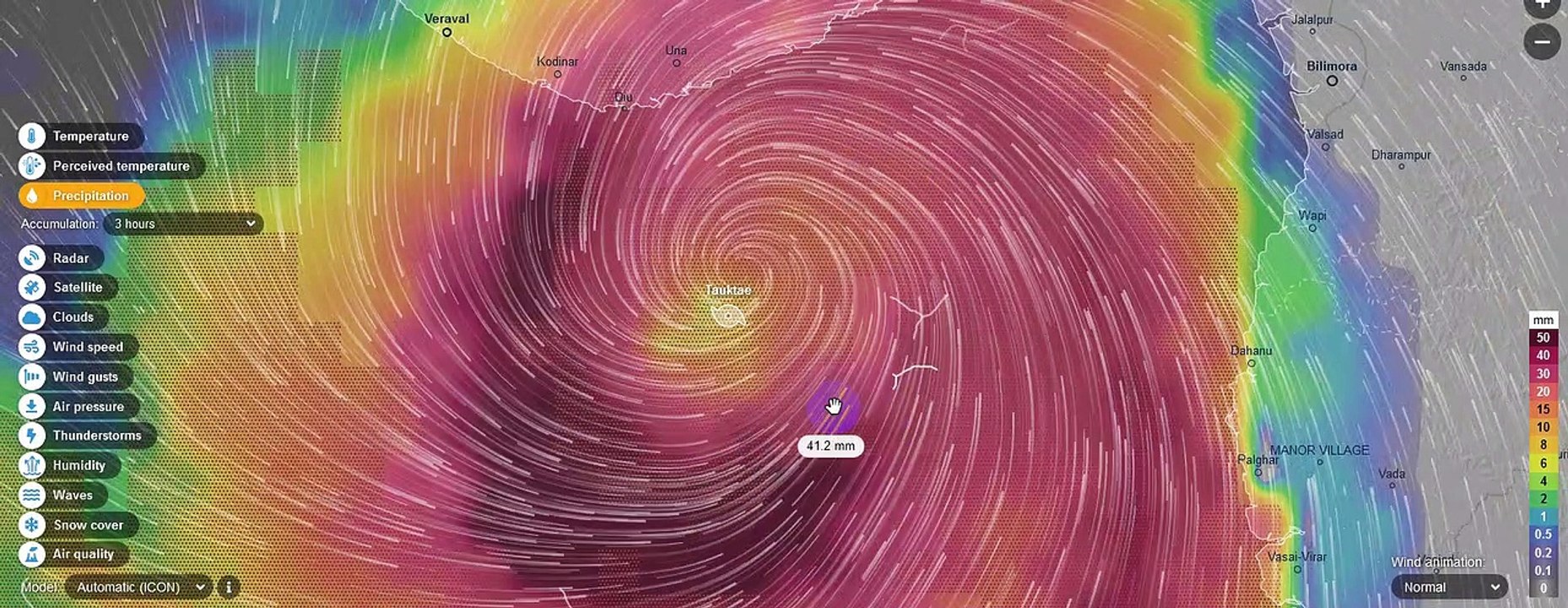 χτυπιέται απο κυκλωνα η ινδια με ταχυτητα ανεμου μεχρι και 190 χιλιομρτρα την ωρα