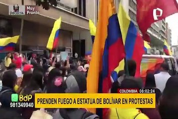 Colombia: protestantes incendian estatua de Bolívar tras manifestación pacífica