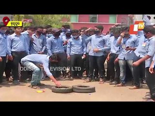 Students Sit On Dharna In Brahmpur Demanding To Stop Offline Examination