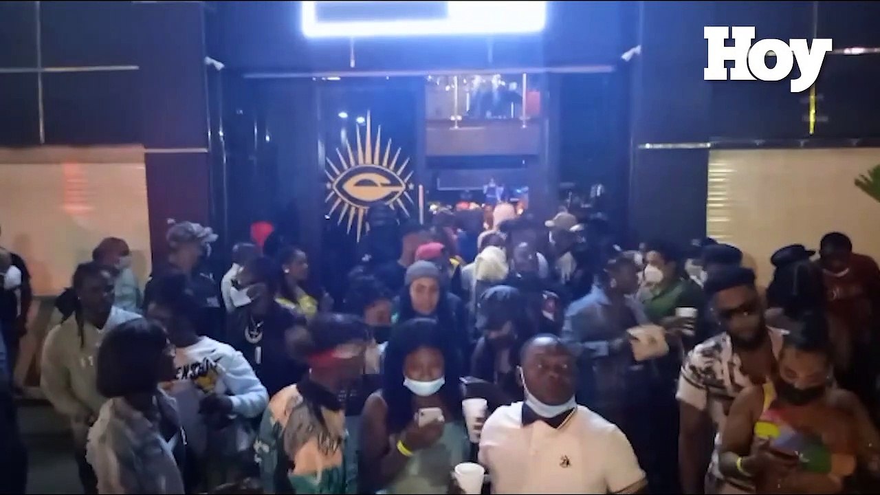 Discotecas siguen repletas de personas, a pesar de las disposiciones contra COVID-19
