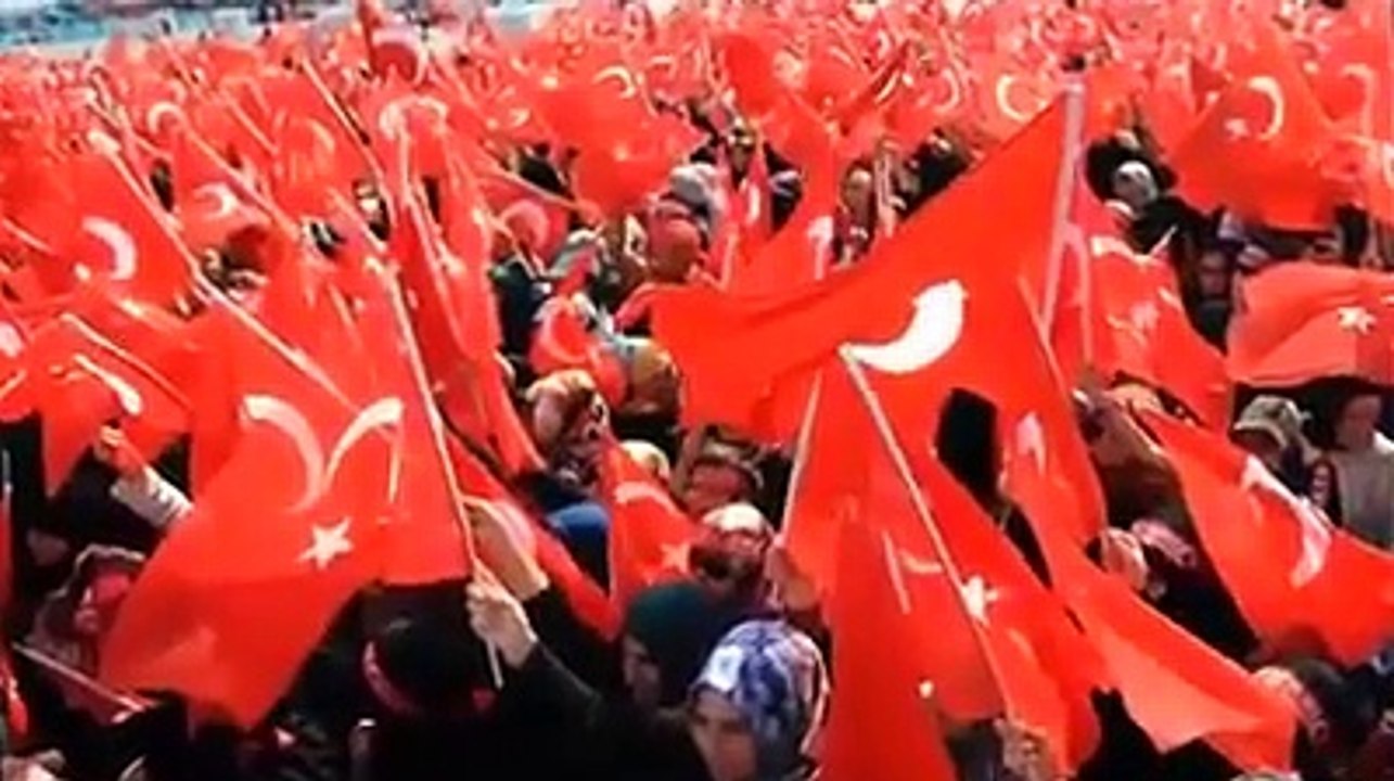 İşte AK Parti'nin referandum şarkısı: EVET DİYORUZ