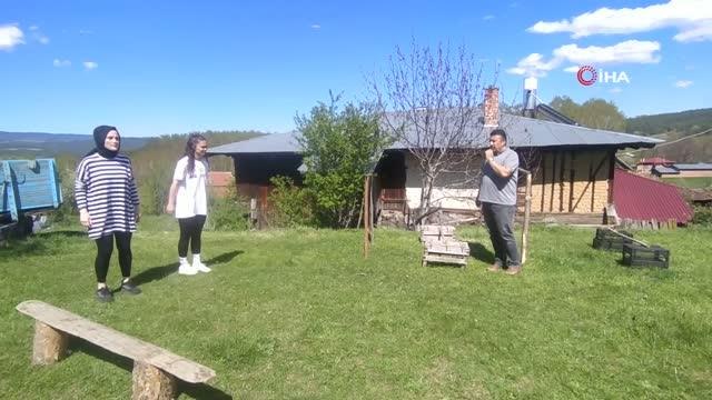 (Özel haber) Fasulye çalılarıyla kurdukları parkurda polis seçmelerine hazırlanıyor- Fasulye çalısı ve lastik tekerleriyle kurdukları parkurda polis...