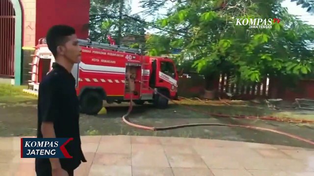 Rumah Lilin di Klenteng Sam Poo Kong Terbakar