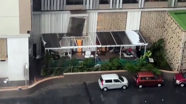 Тауктае , несущий смерть: в Индии растет число жертв мощного тропического циклона