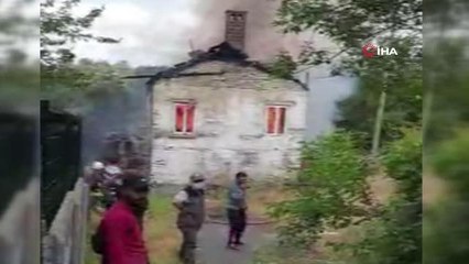 Evini yaktı, mahalleliye "siz söndürün" deyip gitti