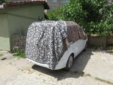 Üsküdar'da araç sahiplerinin kilimli battaniyeli dolu önlemi