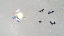 Akçakoca'da sıcak havayı fırsat bilenler denizin keyfini çıkardı