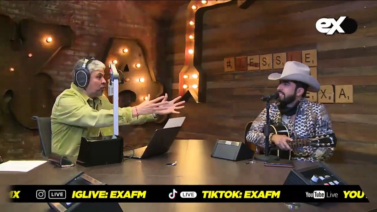 Joss Favela nos acompaña completamente en vivo desde cabina para #JessieEnExa (389)