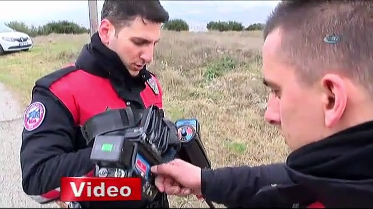 Şehrin ortasında güpegündüz define ararken yakalandılar