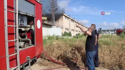 Son dakika haberi... Antalya'da otel ekipmanları satan firmanın deposunda büyük yangın