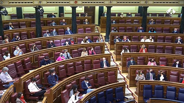 Rufián a Vox sobre la Ley Trans: Ustedes creen en palomas que embarazan y vienen ustedes aquí a dar lecciones de normalidad