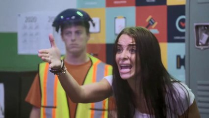 GRITE ,VOCE ESTA SENDO FILMADO :   NEBLINA SOMBRIA