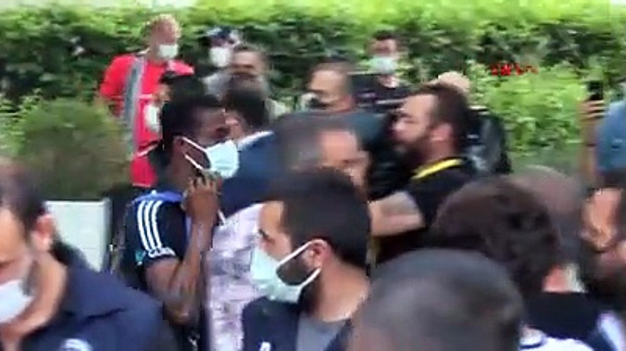 Beşiktaş kafilesi ZTK finali için stada hareket etti