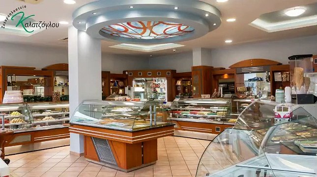 ΣΤΗ ΛΑΚΟΥΒΑ ΜΕ ΤΟΝ ΣΠΥΡΟ ΧΡΥΣΙΚΟΠΟΥΛΟ ΠΟΥ ΕΚΑΝΕ ΡΕΚΟΡ ΓΚΙΝΕΣ ΣΤΗΝ ΚΟΛΥΜΒΗΣΗ