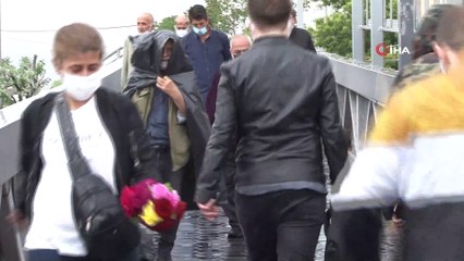 İstanbul’da beklenen sağanak yağış başladı