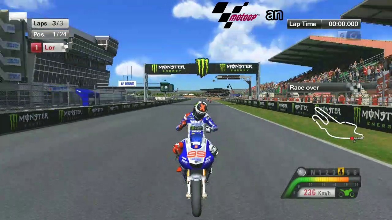 Mengejutkan! rekor dunia pecah tatkala Jorge Lorenzo berhasil meraih juara 1 sirkuit Le Mans Prancis setelah start dari posisi paling akhir  (24)