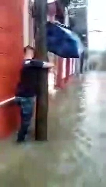Fuertes inundaciones en Cuba
